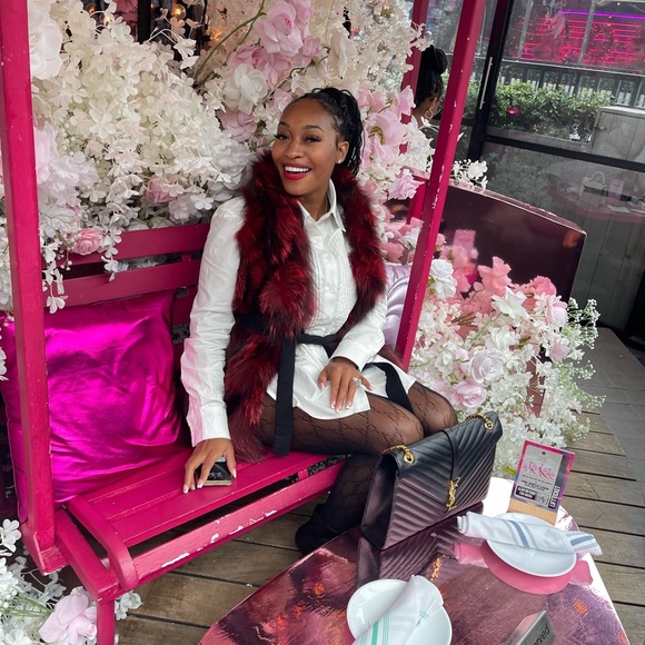 White button down dress with heart on chest - Picture 3 of 7